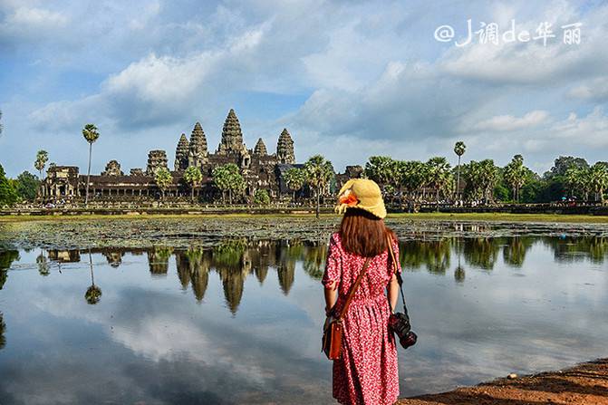 Visiting Angkor Wat in rainy season